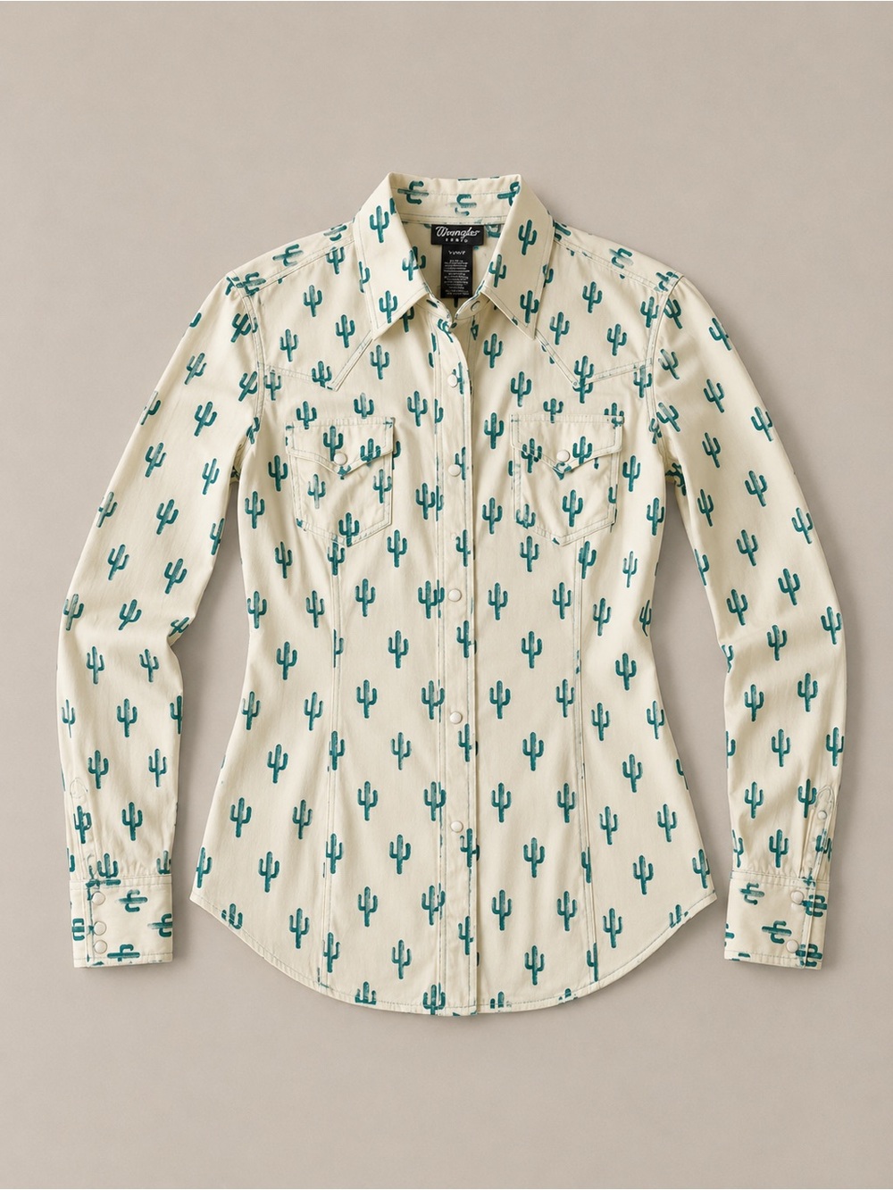 WRANGLER RETRO Woman’s Cactus Print Western Pearl Snap Shirt - Picture 2 of 5